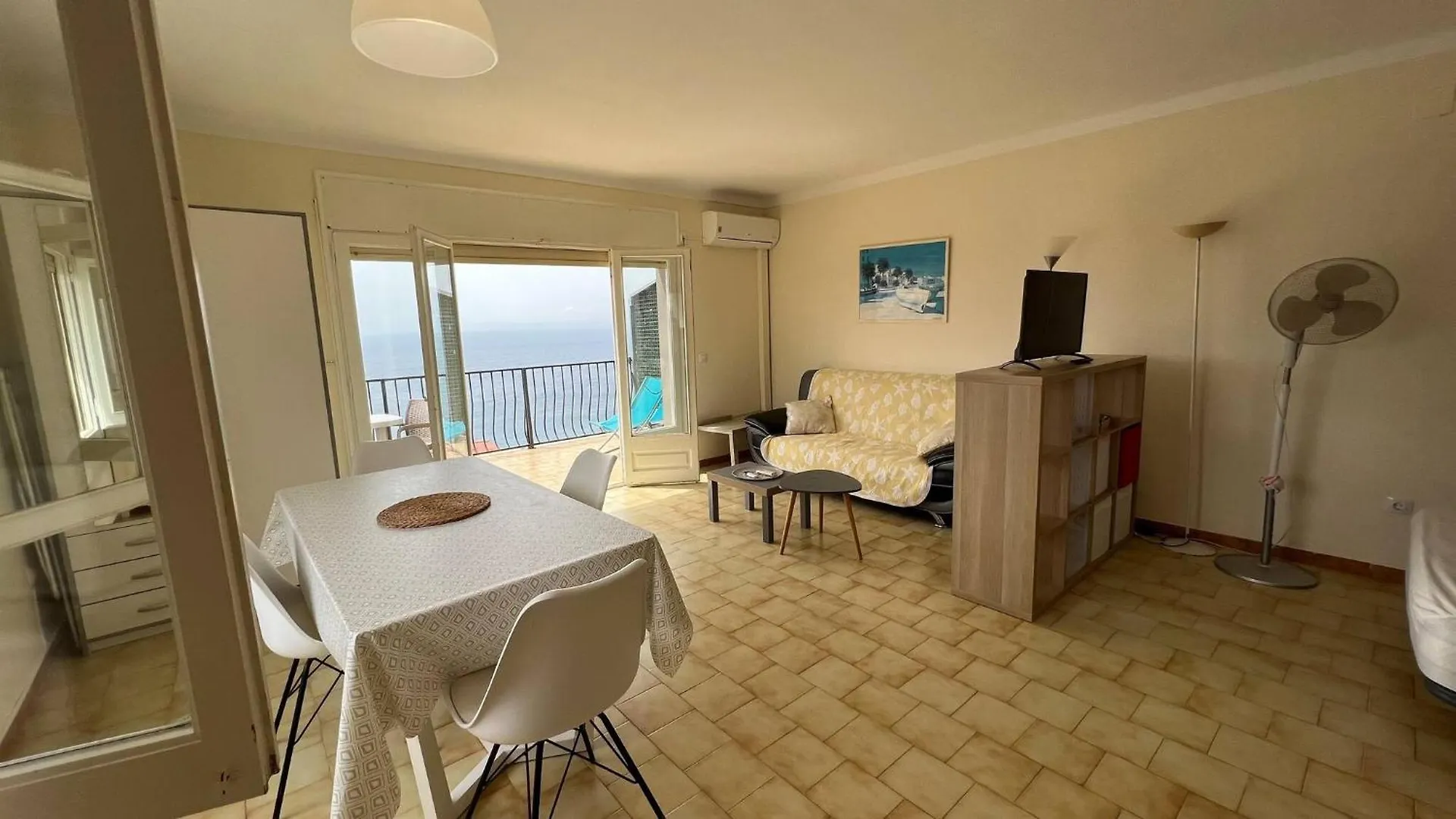 Apartamento En Roses Con Preciosas Vistas Del Mar Ap1 Apartment